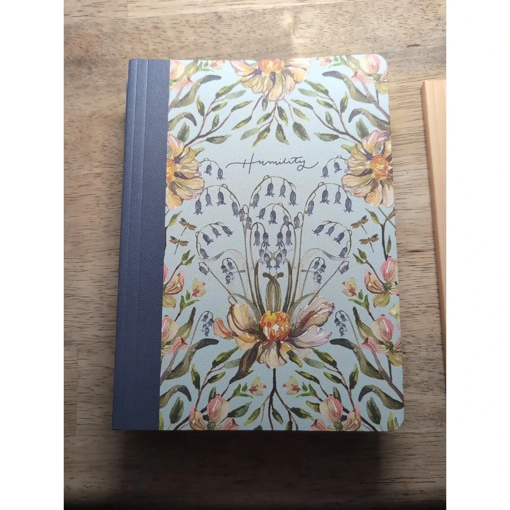 ESV Prayer Journal/Missing 1 Volume Of The 8 Volume Set New But Box‎ Is Scuffed
